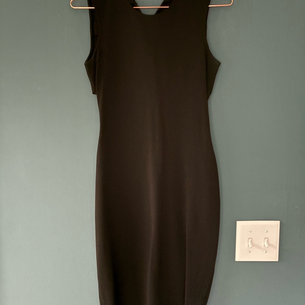 Elegant Black Sleeveless Dress
